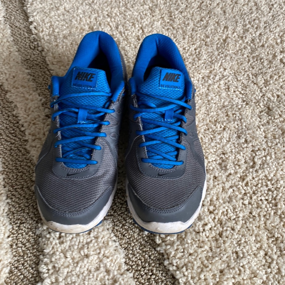 Mens Nike shoes size 10